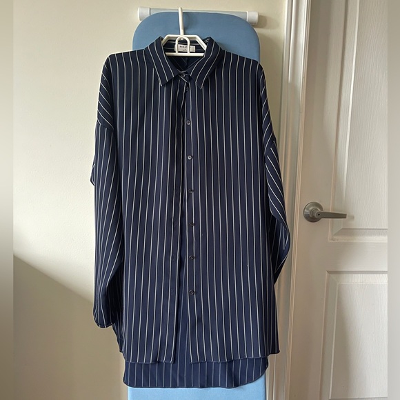Aritzia Babaton Stripped Shirt - Picture 1 of 1